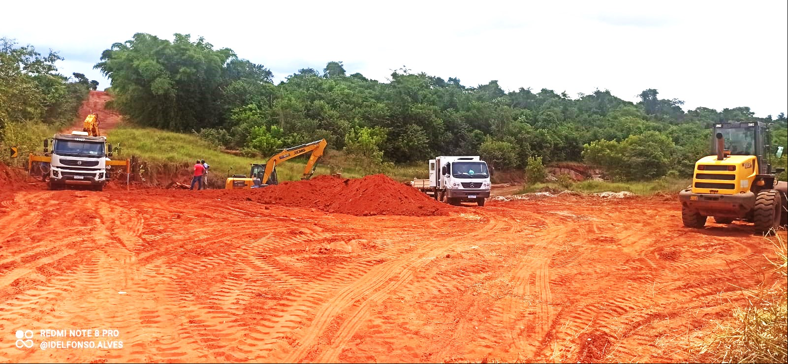 Obras da ponte sobre o Corrego Peleja 
