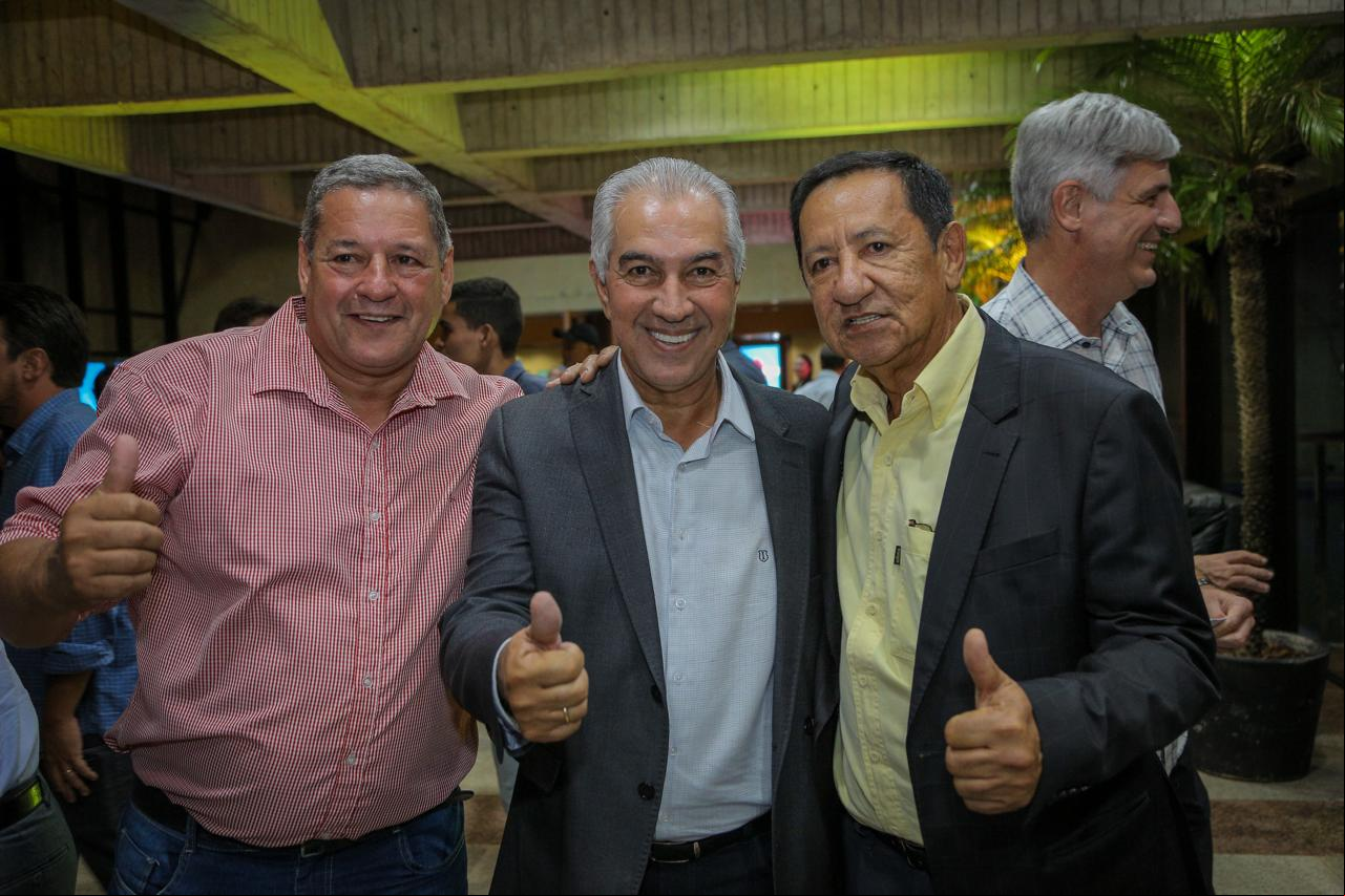 Vereador Jorjão, ex-governador Reinaldo Azambuja e o Prefeito Edinho Takazono